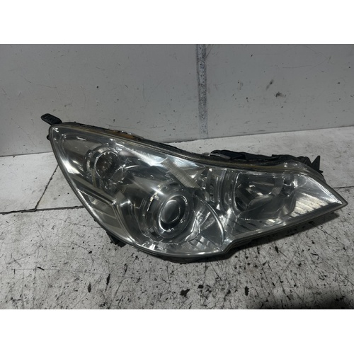 Subaru Outback Right Headlight B5A 05/2009-03/2012