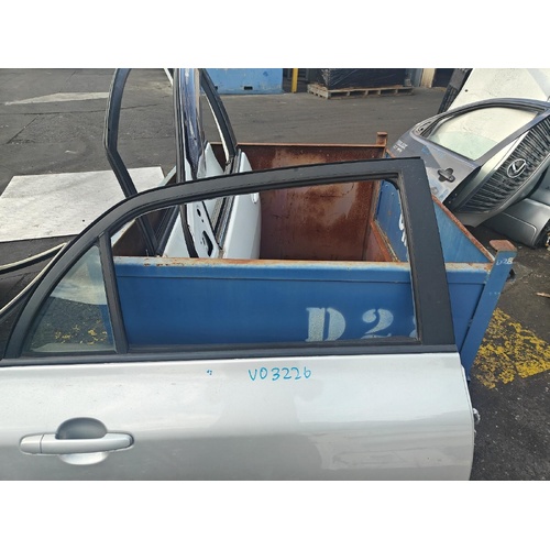 Toyota Corolla Right Rear Door Glas ZRE152 03/2007-12/2013