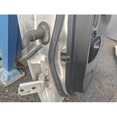 Toyota Corolla Right Rear Check Strap ZRE152 03/2007-12/2013