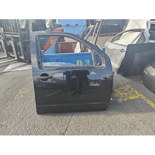 Nissa Navara Right Front Door Shell D40 09/2005-08/2015