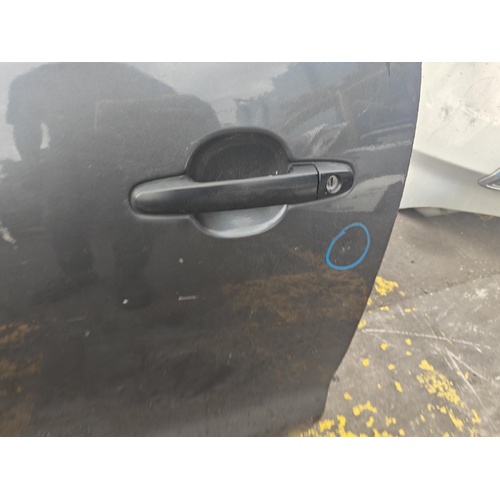 Toyota Hilux Left Front Outer Door Handle TGN16 03/2005-082015