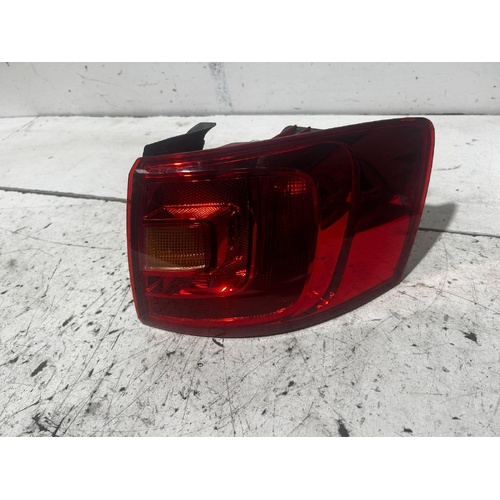 Volkswagen Jetta Right Taillight 1B 02/2011-10/2014