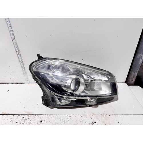 Nissan Dualis Right Head Light J10 01/2010-05/2014