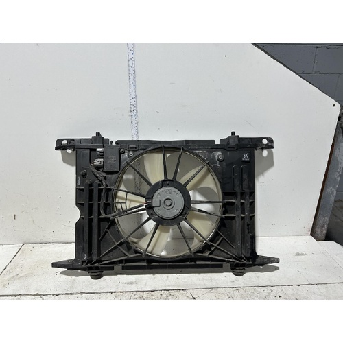 Toyota Corolla Radiator Fan Assembly ZRE152 03/2007-10/2013