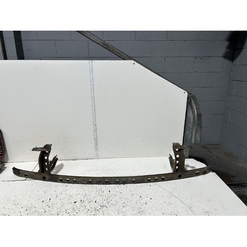 Toyota Townace Front Reinforcement Bar YR39 04/1992-12/1996