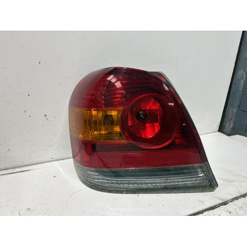 Toyota Echo Left Tail Light NCP12 10/2002-09/2005