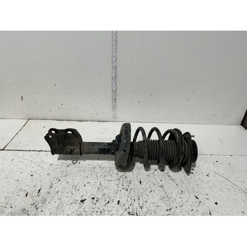 Subaru XV Right Front Strut G4X 08/2011-04/2017