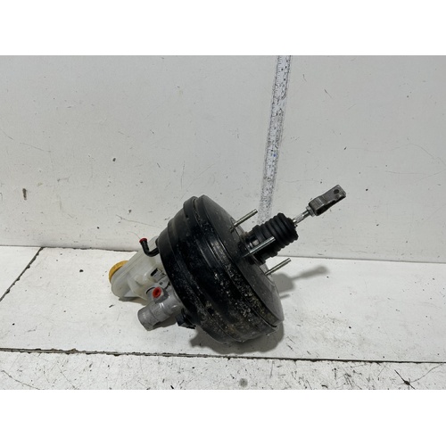 Subaru XV Brake Booster with Master Cylinder G4X 08/2011-10/2014