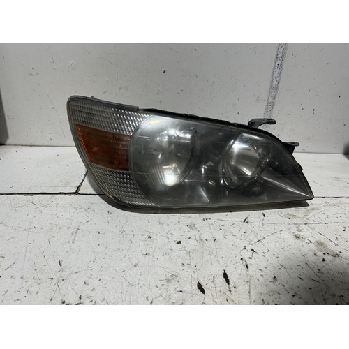 Lexus IS200 Right Head Light GXE10 01/1998-07/2005