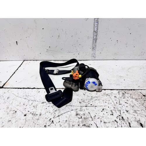 Toyota RAV4 Right Front Seat Belt ACA33 11/2005-11/2012