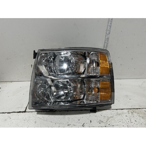 Eagle Eyes Brand Left Head Light to suit Chevrolet Silverado GMT900 01/06-12/14