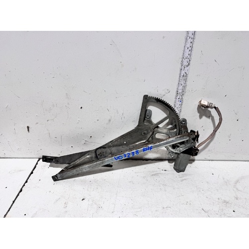 Lexus IS200 Right Front Door Window Regulator GXE10 01/1998-10/2005
