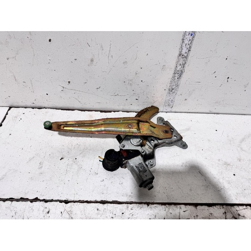 Toyota Corolla Left Rear Door Window Regulator ZZE122 12/2001-06/2007