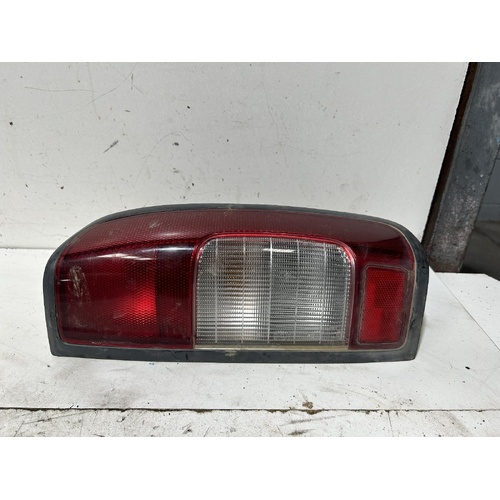 Nissan Navara Right Tail Light D22 04/1997-01/2008