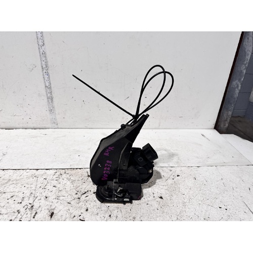 Lexus IS200 Right Rear Door Lock Mechanism GXE10 01/1998-10/2005