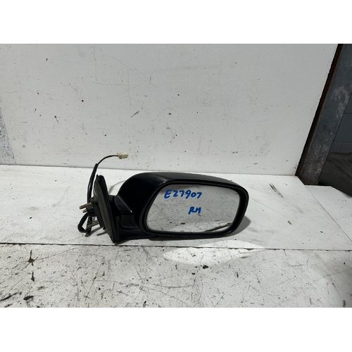 Toyota Avalon Right Door Mirror MCX10 07/2000-06/2005