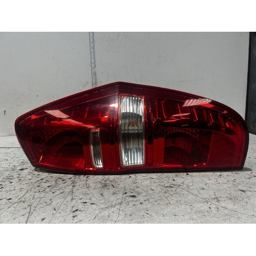 Hyundai iLoad Right Tail Light TQ 11/2007-03/2021