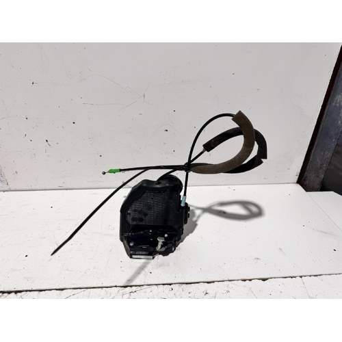 Toyota Kluger Right Rear Door Lock Mechanism GSU45 07/2010-02/2014