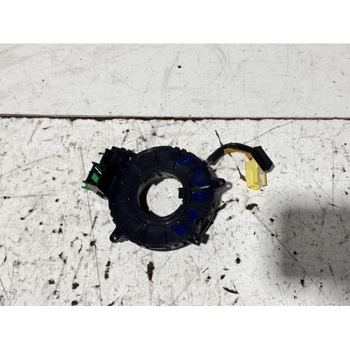 Mitsubishi Triton Clockspring ML 07/2006-04/2015