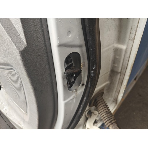 LDV G10 Left Front Check Strap SV7C 04/2015-2025