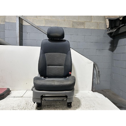 Hyundai iLoad Right Front Seat TQ 11/2007-03/2021