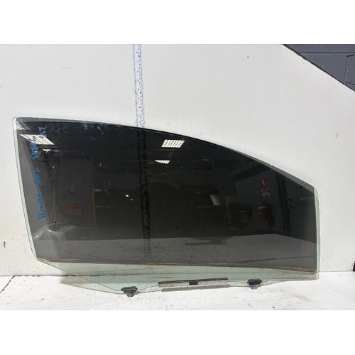 Toyota Yaris Right Front Wndow Glass NCP9# 10/05-07/2011