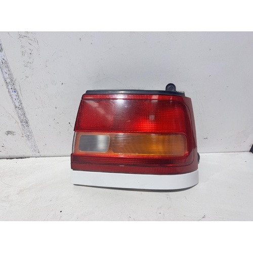 Toyota Corolla Right Tail Light AE101 06/1996-10/1999