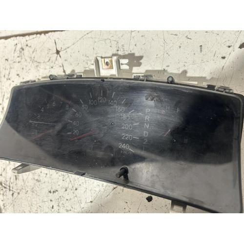 Toyota Corolla Instrument Cluster ZZE122 12/2001-06/2007
