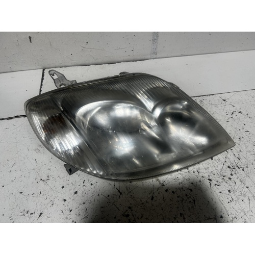 Toyota Corolla Right Head Light ZZE122 12/2001-12/2004