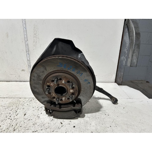 Lexus IS200 Left Front Hub Assembly GXE10 01/1998-10/2005