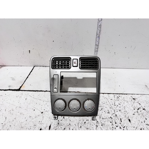 Subaru Forester Heater Controls with Dash Vents SX 04/2004-02/2008