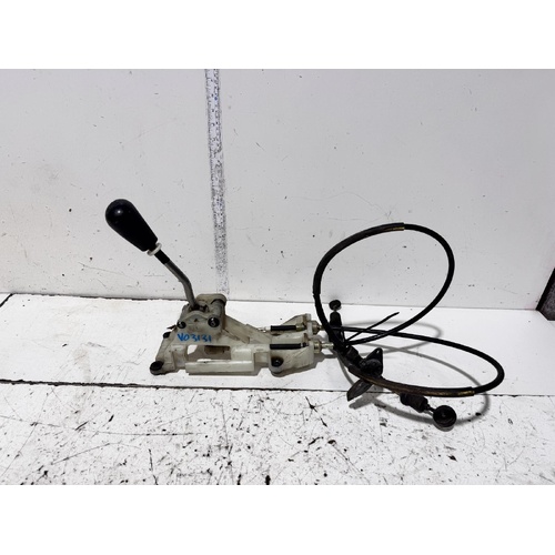 Toyota RAV4 Gear Stick / Shifter SXA10 07/1994-06/2000