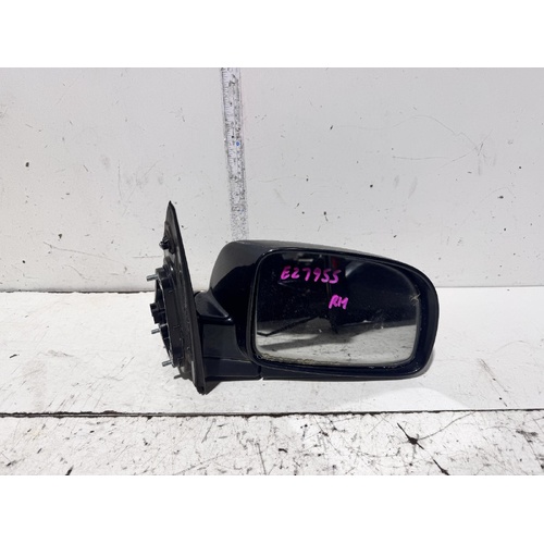 Hyundai Santa Fe Right Door Mirror CM 11/2005-06/2012