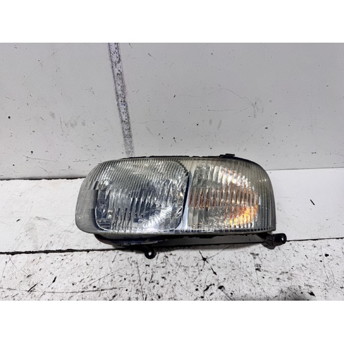 Ford Escape Left Head Light ZA 03/2003-05/2006
