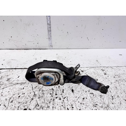 Toyota Prado Left Front Seat Belt GRJ120 02/2003-10/2009