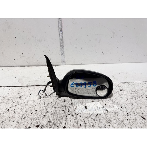 Nissan Pulsar Right Door Mirror N16 08/2003-12/2005