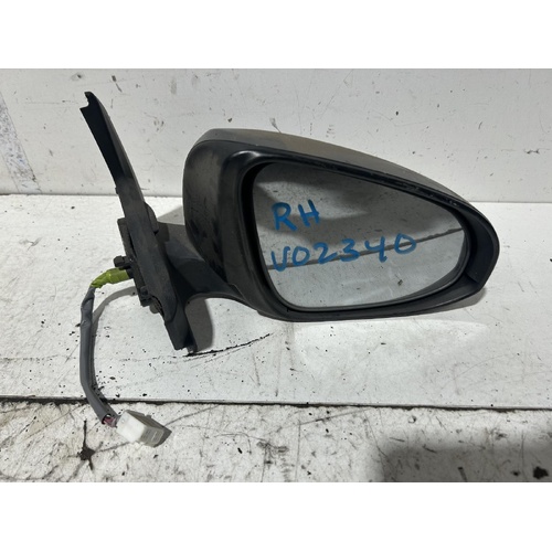 Toyota Prius-C Right Door Mirror NHP10 12/2011-03/2020