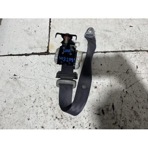 Tyota Avalon Left Rear Seat Belt MCX10 07/2000-06/2005