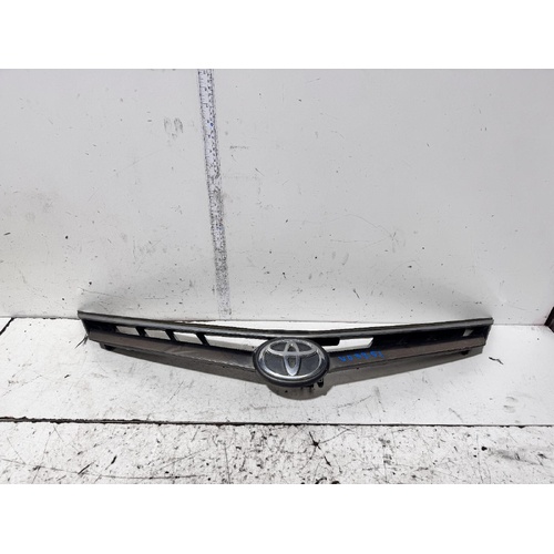 Toyota Tarago Grille ACR50 03/2006-12/2008