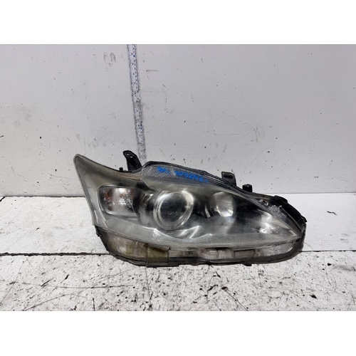 Lexus CT200H Right Head Light ZWA10 12/2010-10/2012