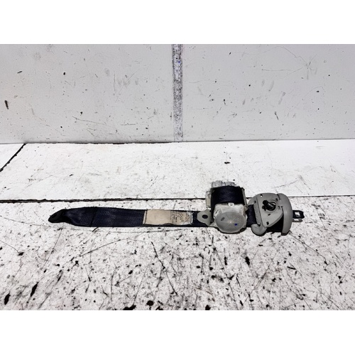 Toyota Tarago Left Rear 3rd Row Seat Belt ACR50 03/2006-03/2012