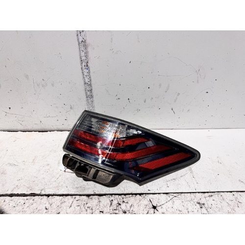 Lexus CT200H Right Tail Light ZWA10 12/2010-08/2017