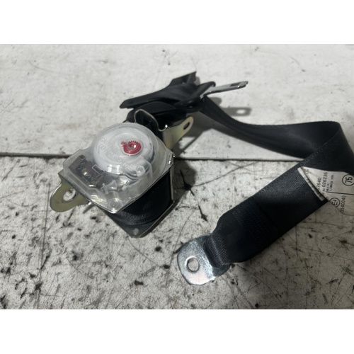 Lexus CT200h Right Rear Seatbelt ZWA10 12/2010-2020