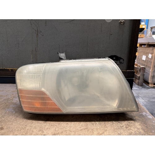 Mitsubishi Pajero Right Head Light NP 11/2002-0/2006