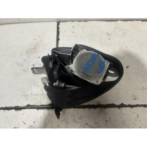 Lexus CT200h Left Rear Seatbelt ZWA10 12/2010-2020