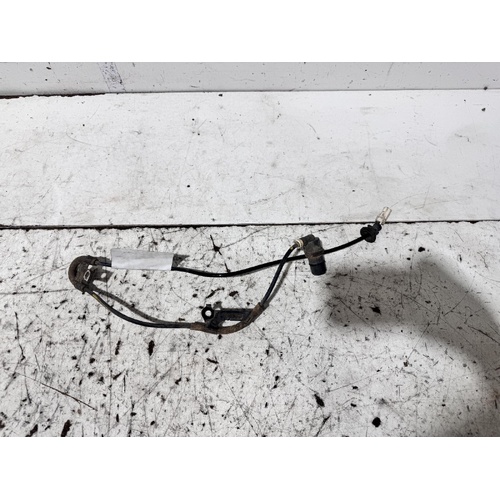 Toyota Avalon Right Rear ABS Sensor MCX10 07/2000-06/2005