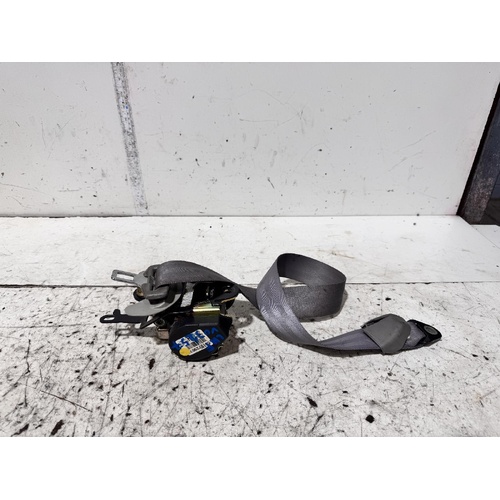 Toyota Camry Left Front Seat Belt MCV36 08/2002-05/2006