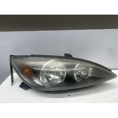 Toyota Camry Right Head Light MCV36 08/2002-09/2004