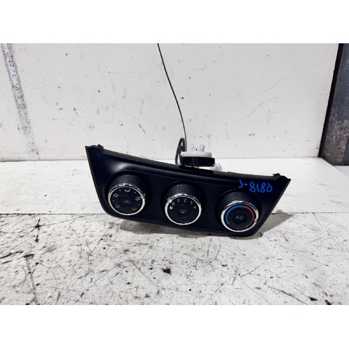 Toyota RAV4 Heater Controls ASA44 12/2012-12/2018