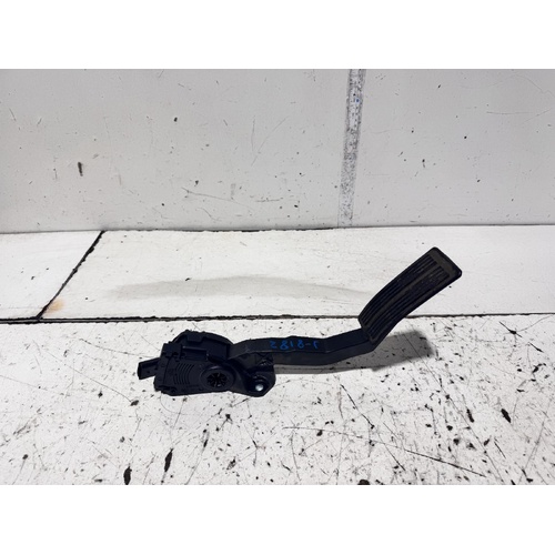 Jeep Wrangler Accelerator Pedal JK 12/2006-07/2018